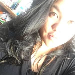 Meet your Posher, Dominique